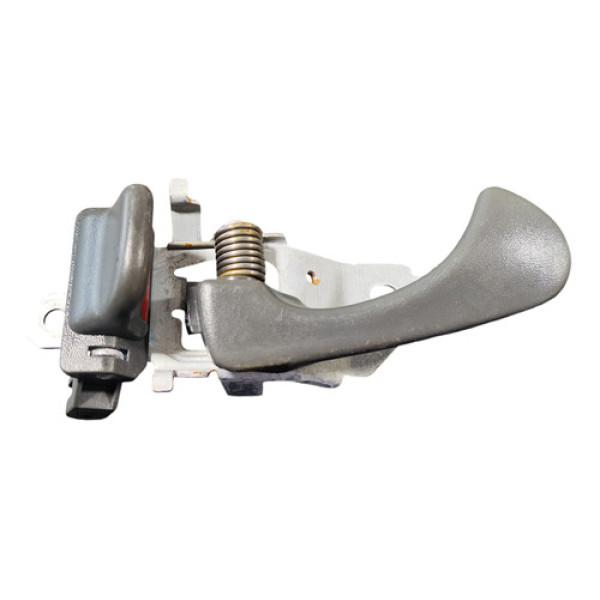 Maçaneta Interna Tras Esq Mitsubishi  Pajero 1998 A 2005 Traseira