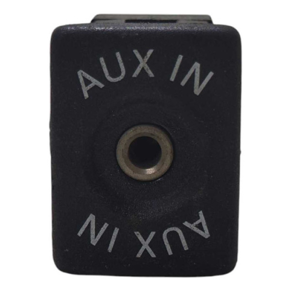 Moldura Entrada Auxiliar 5m0035724 Vw Jetta 2010 2011 2012