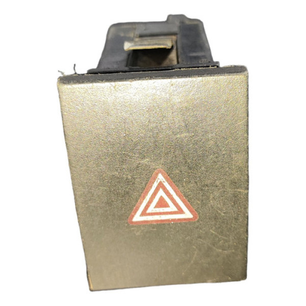 Botão Pisca Alerta Vw Parati Gol G4 2005/2008 377953235 Preto