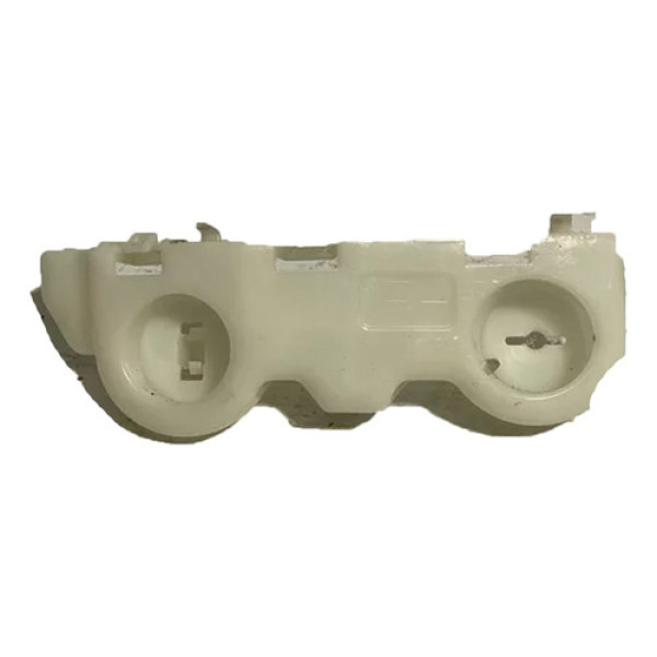 Guia Parachoque Dianteiro Direito Nissan Kicks 2021 2022