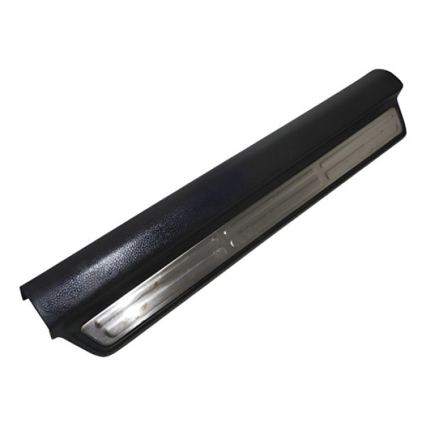 Soleira Porta Dianteira Direita Mitsubishi Airtrek 2003/2008 Preto