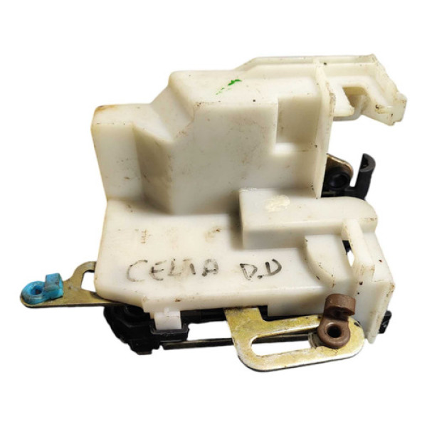 Fechadura Porta Diant Direita Chevrolet Celta 2005 A 2010