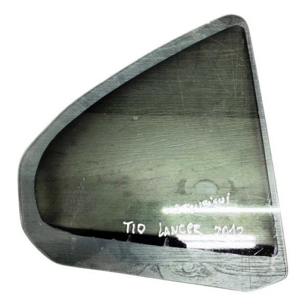 Vidro Vigia Traseiro Direito Mitsubishi Lancer 2011 A 2013