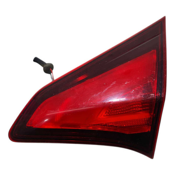 Lanterna Tampa Traseira Direita Vca089 Nissan Kicks 2017/19 Direito/passageiro Vermelho