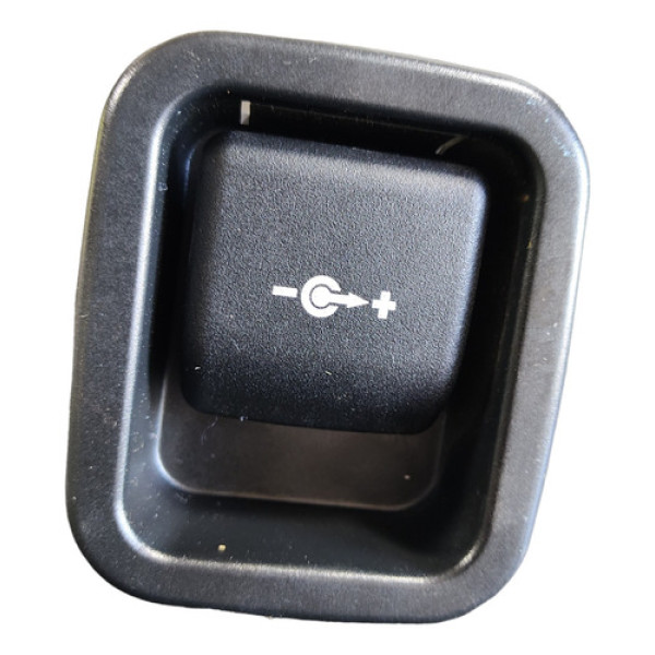 Tomada Acendedor 12v Bmw 320i 328i 2013 2014 2015 Preto