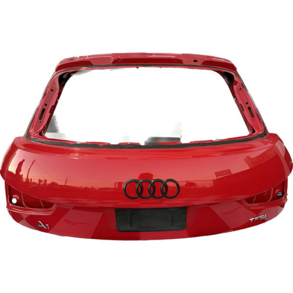 Tampa Traseira Original Audi A1 4p 2011 2012 2013 2014 2015  Vermelho