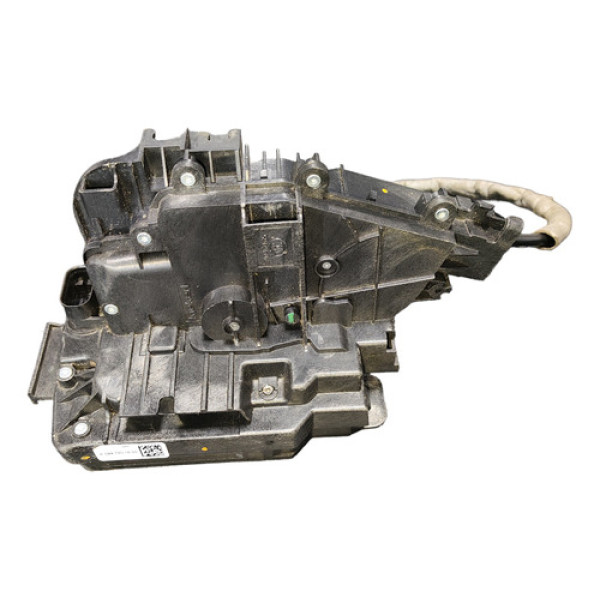 Trava Porta Dianteira Direita Mercedes C180 2015 2016 2017