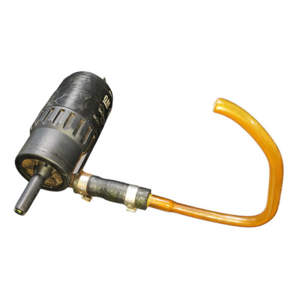 Bomba Reservatório Partida Frio Gm Corsa 2005/2012 94701581