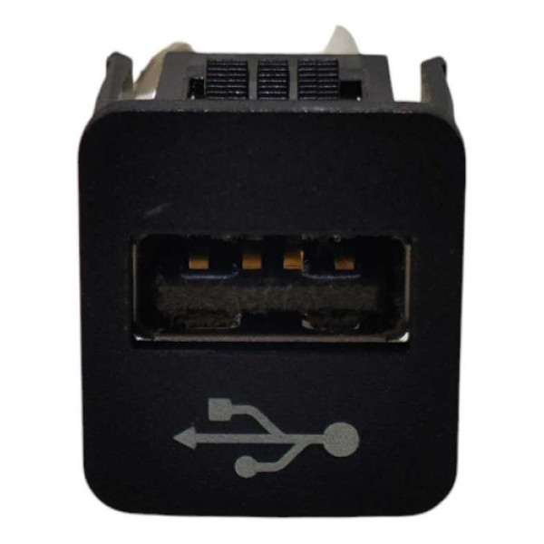 Moldura Entrada Usb 8410922929401 Bmw 125i 2.0 2013 A 2016