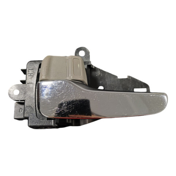 Maçaneta Interna Tras Esquerda Mitsubishi L200 2008 A 2014  Traseira