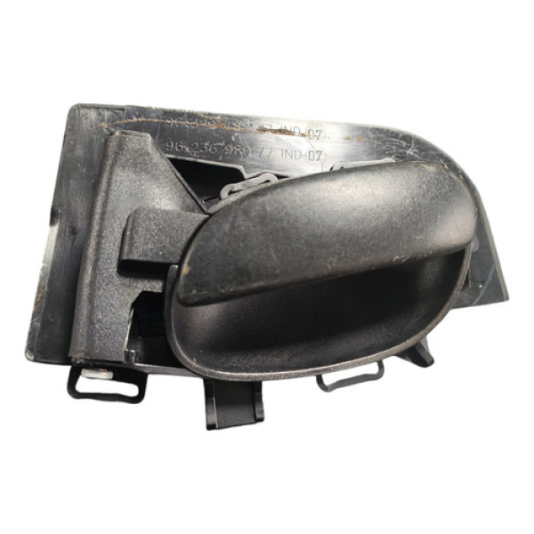 Maçaneta Interna Traseira Direita Peugeot 206 2008 A 2012  Traseira