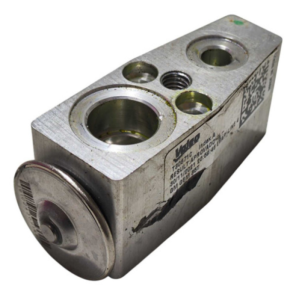 Válvula Expansão Ar T30683c Gm Tracker 2020 A 2022