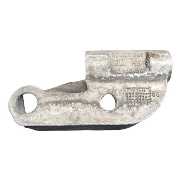 Suporte Alternador 90501226  Gm Corsa Montana 2002 A 2004.