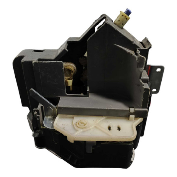 Fechadura Porta Tras Direita 5w4839014g Vw Gol 2001 A 2005